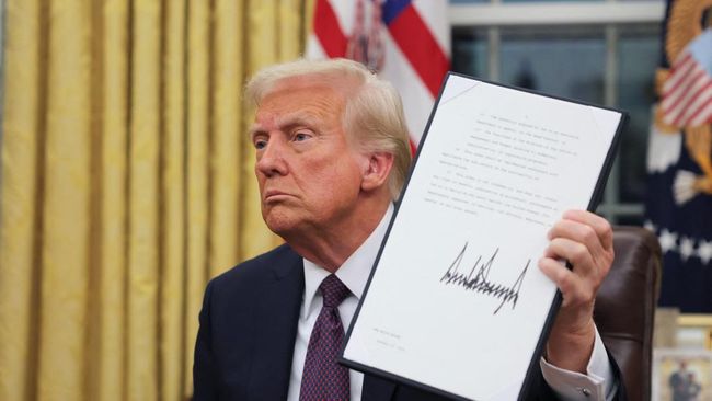 Presiden Donald Trump Naikkan Tarif Masuk Taman Nasional untuk Turis Asing