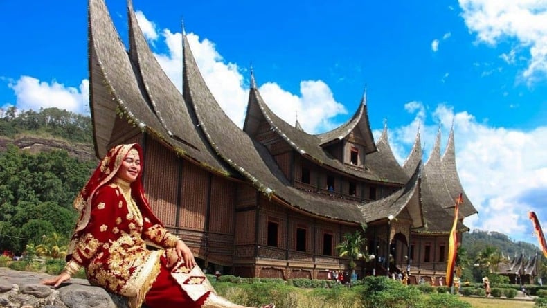 Menikmati Keindahan Alam Sumatera Barat Lewat Pengalaman Menginap yang Tak Terlupakan